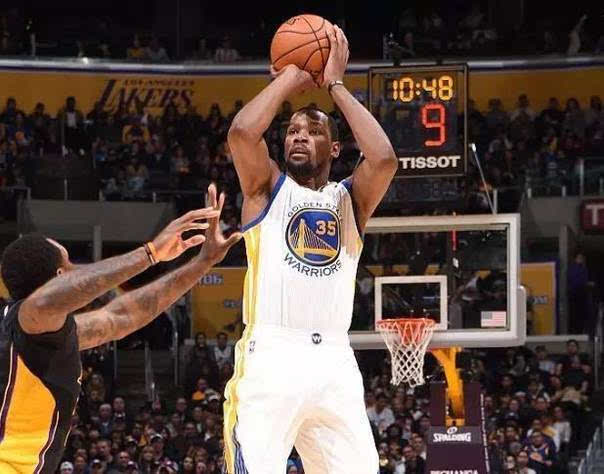 球员心理状 球员心理状